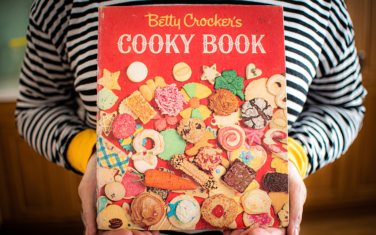 Transcript / LoLT: Betty Crocker's Cooky Book & New Books — 02 December 2022